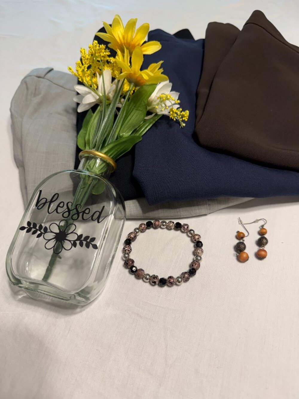 Women's Size 4 Career Wear Bundle, Dress Pants,3 Skirts, Bracelet, Earings,Vase